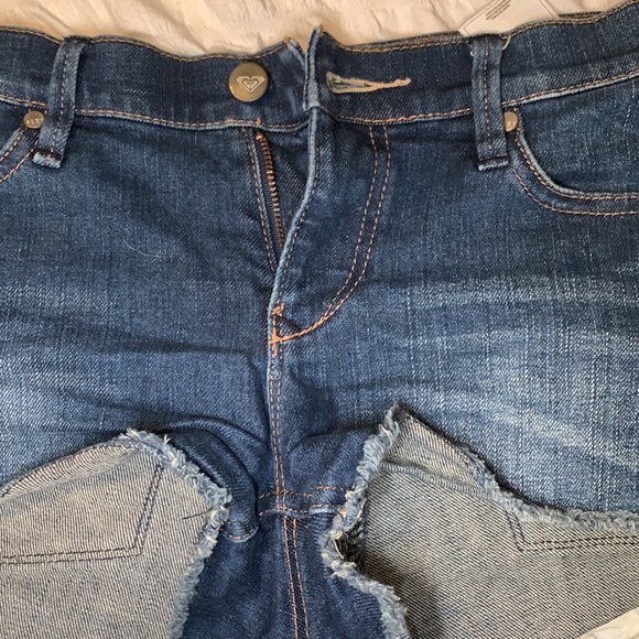Roxy Jean shorts size 3 - Picture 6 of 8
